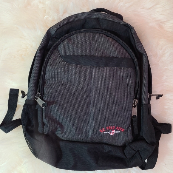 2 Backpacks - Picture 3 of 9